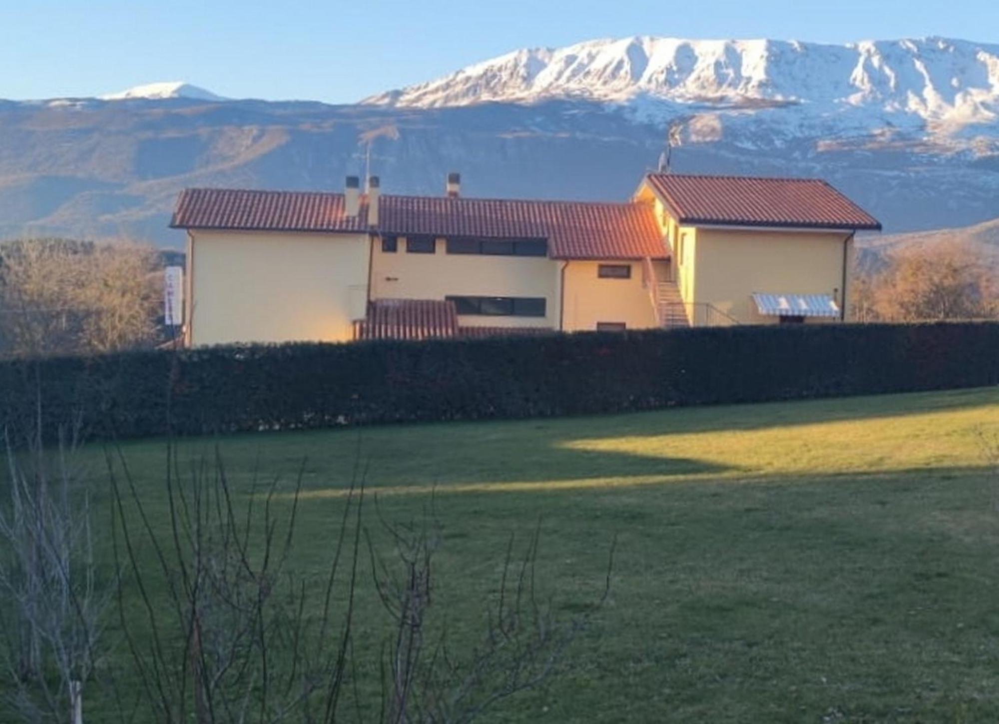 Complesso Turistico Aurora - Appartamenti Poggio Picenze Exterior foto