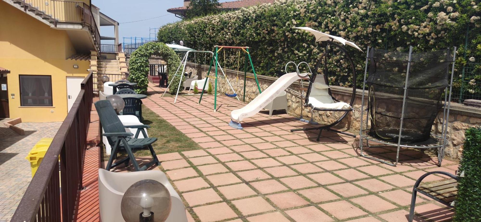 Complesso Turistico Aurora - Appartamenti Poggio Picenze Exterior foto